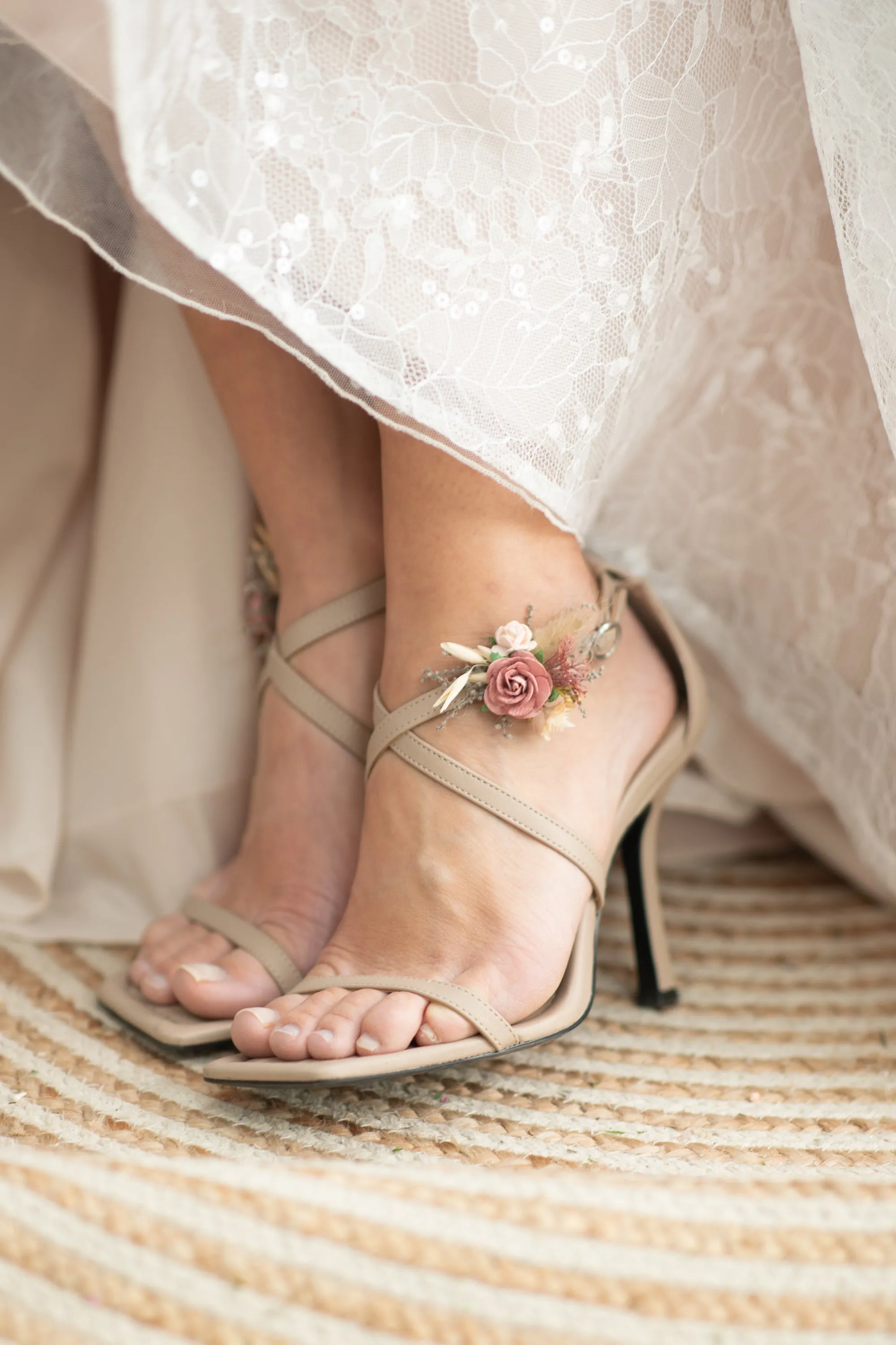 Romantic flower shoe clips