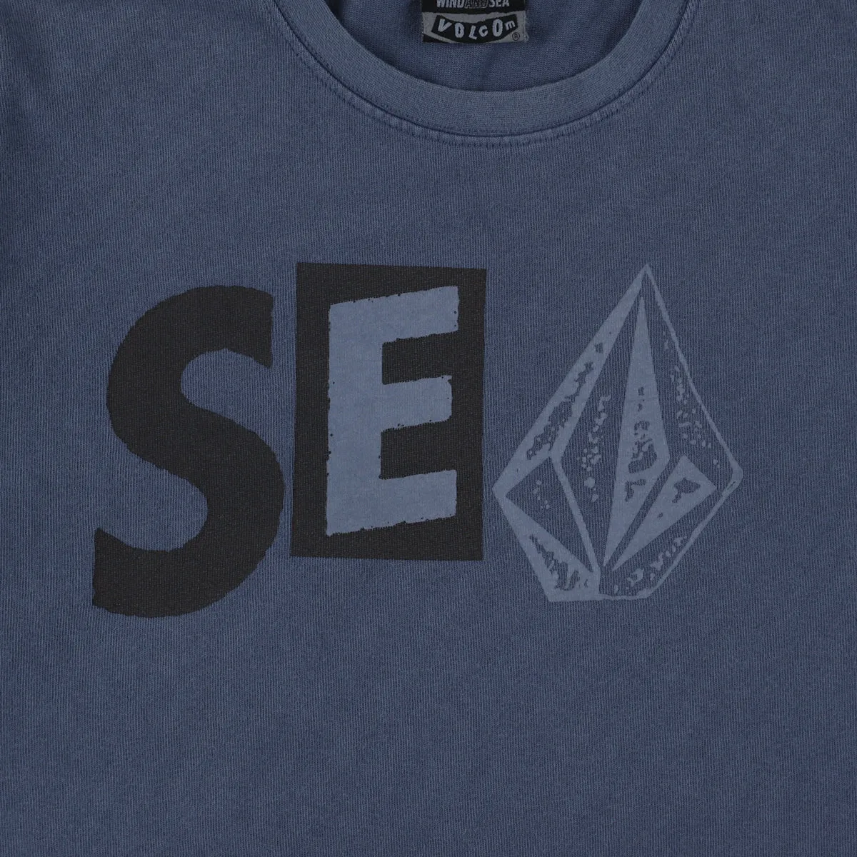 VOLCOM x WDS Collaboration S/S Tee (SEA Stone) / JADE_BLUE